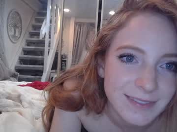 WebCam for cumlovingredhead