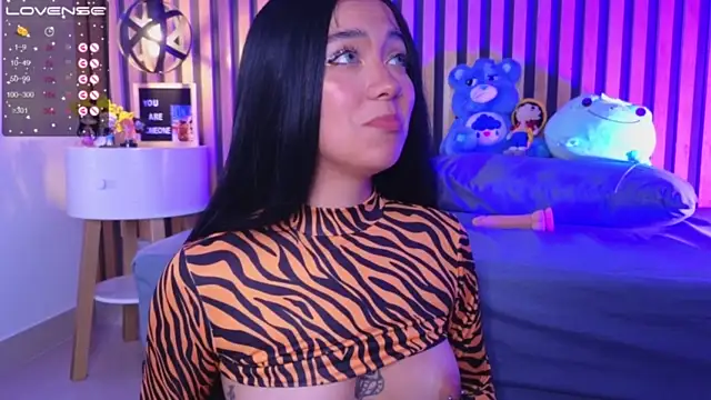 Stripchat sex cam ronnie-cosplay